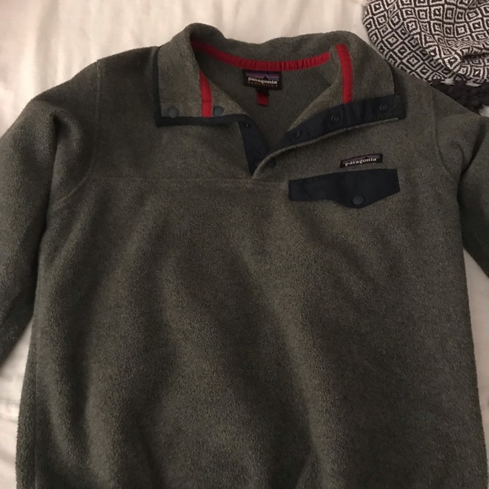Patagonia sweatshirt